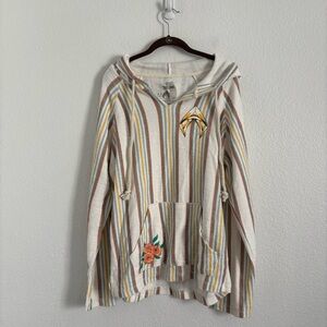 NWT Warner Bros. Size Medium Aquaman Multicolor Striped Lost Kingdom Hoodie